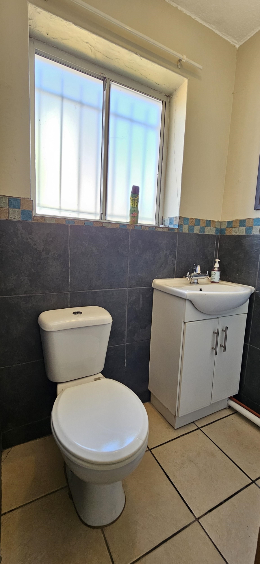 To Let 3 Bedroom Property for Rent in Dennesig Western Cape
